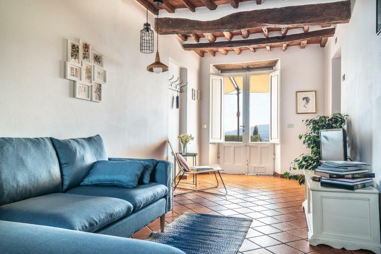 Accogliente alloggio con vista e piscina Lucca Esterno foto
