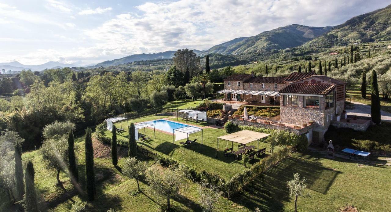 Accogliente alloggio con vista e piscina Lucca Esterno foto