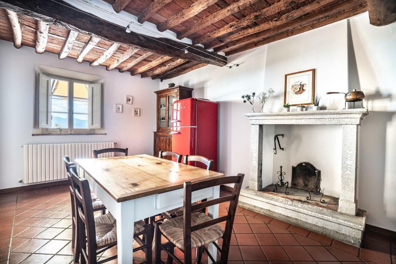 Accogliente alloggio con vista e piscina Lucca Esterno foto